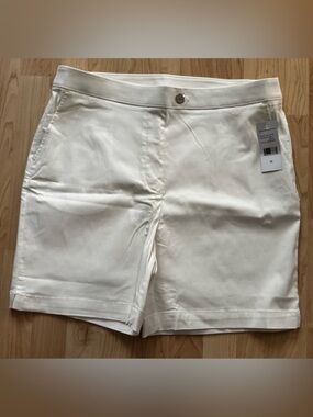 Women’s Rafaella White High-Waist Pull-On Shorts